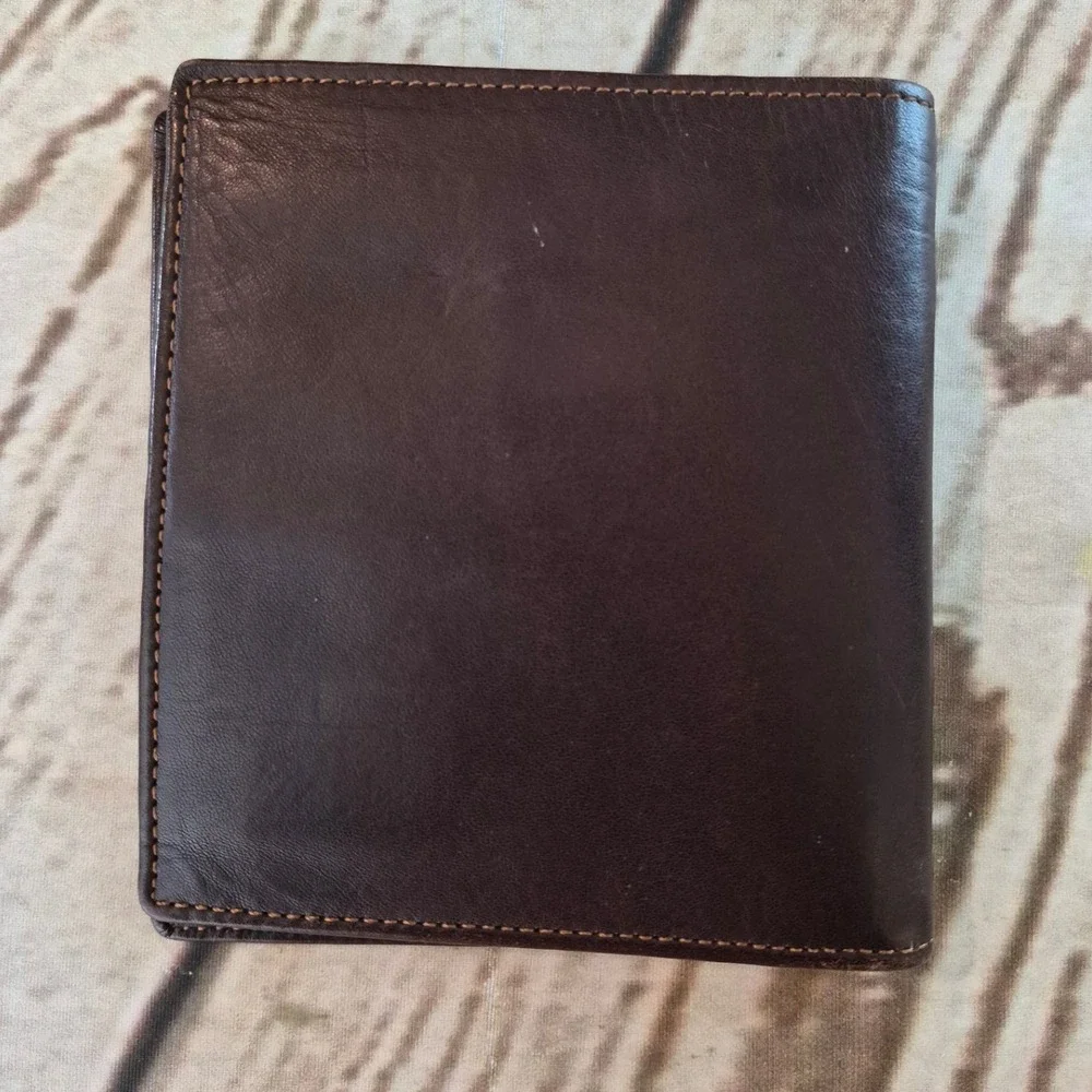 DOPP Mens Brown Satin Cowhide Leather Bifold Card Wallet